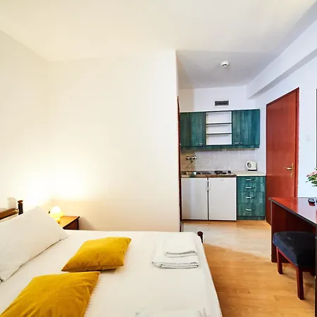 Apartment Family Mont Budva