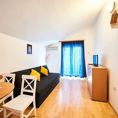 Apartment Family Mont Budva