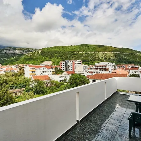 Apartment Family Mont Budva